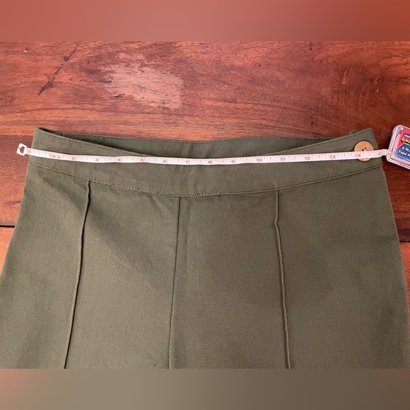 NWOT Ilana Kohn Bruno green pants. - Picture 4 of 6